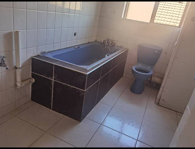 2 BEDROOM TOWNHOUSE FOR SALE IN POLOKWANE CENTRAL